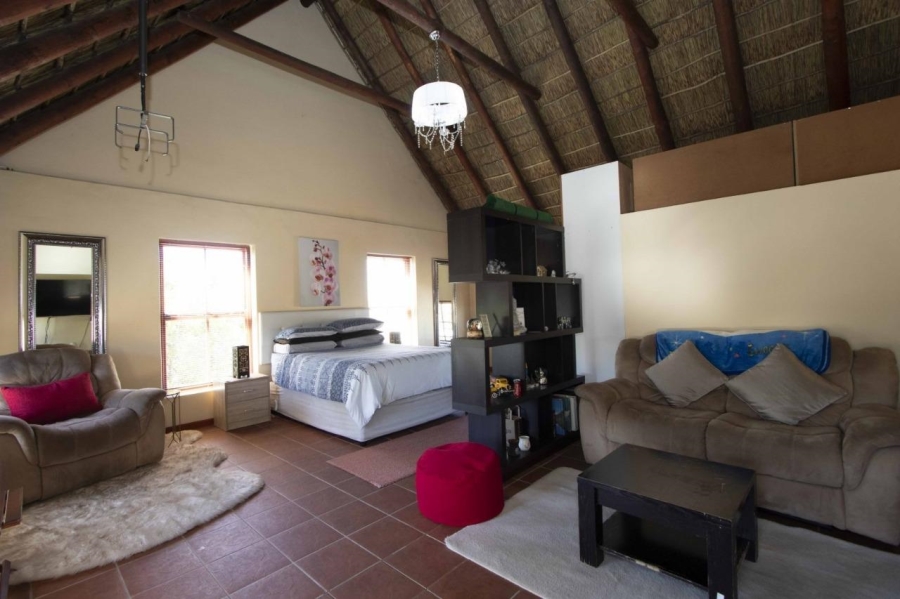 To Let 5 Bedroom Property for Rent in Parklands Western Cape